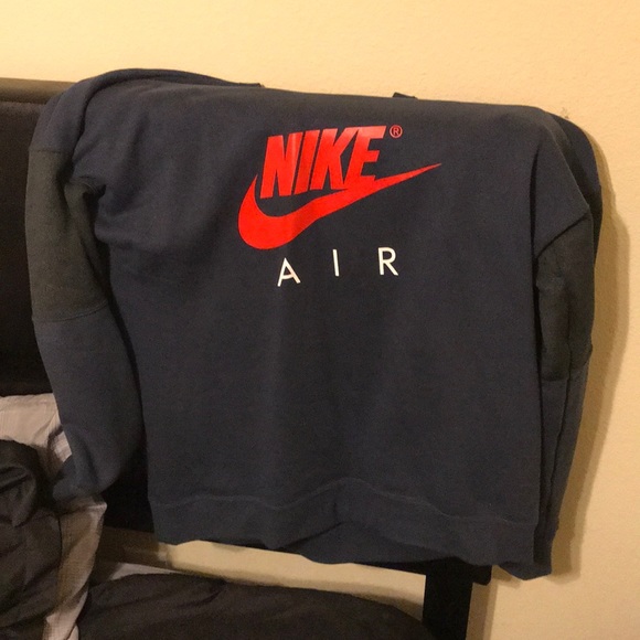 Nike Other - Men’s Nike navy blue sweatshirt